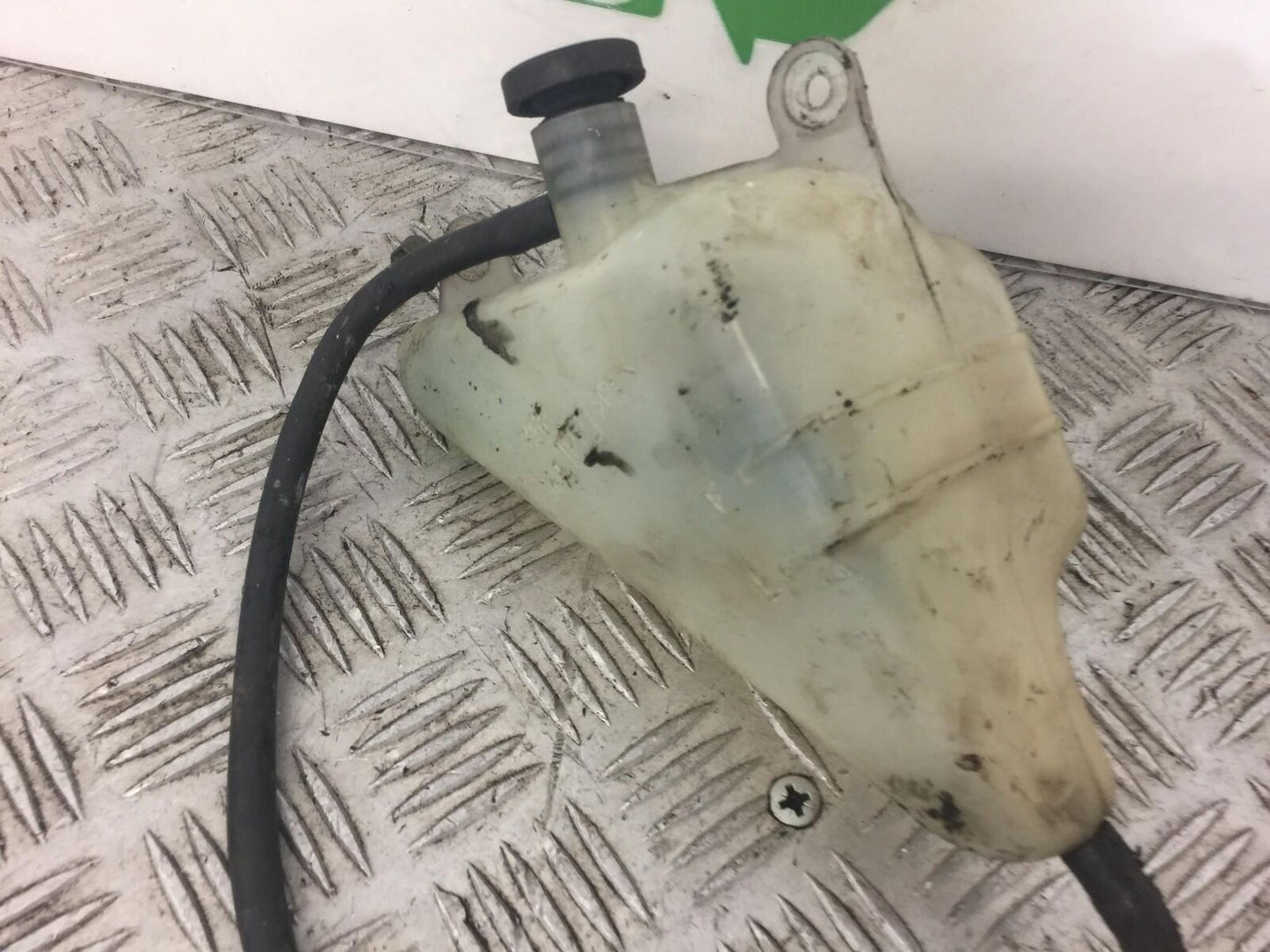 SUZUKI GSXR600 GSXR 600 K1 K2 COOLANT BOTTLE YEAR 2000