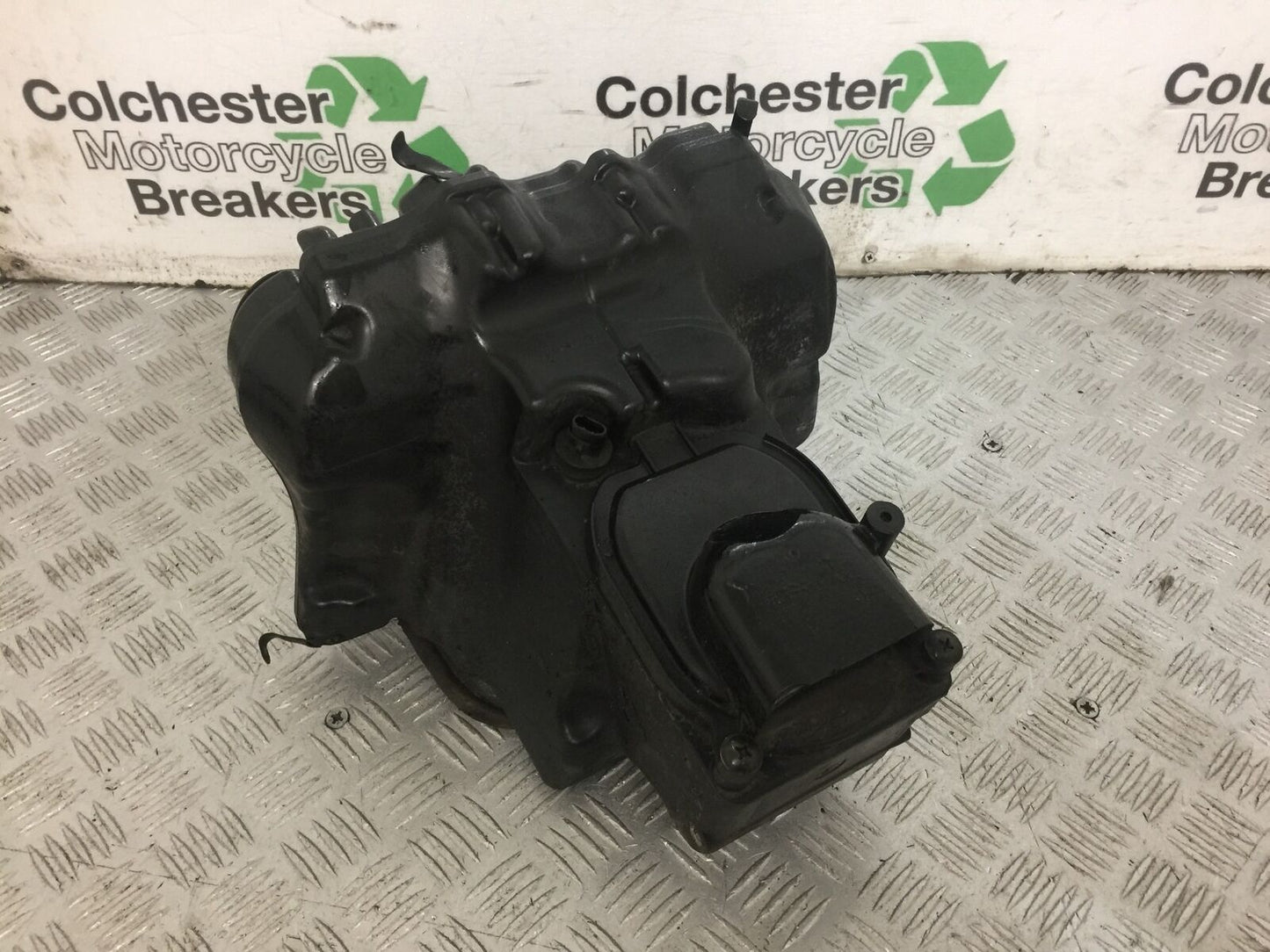 KAWASAKI Z1000 AIRBOX YEAR 2007-2009 (STOCK 822)