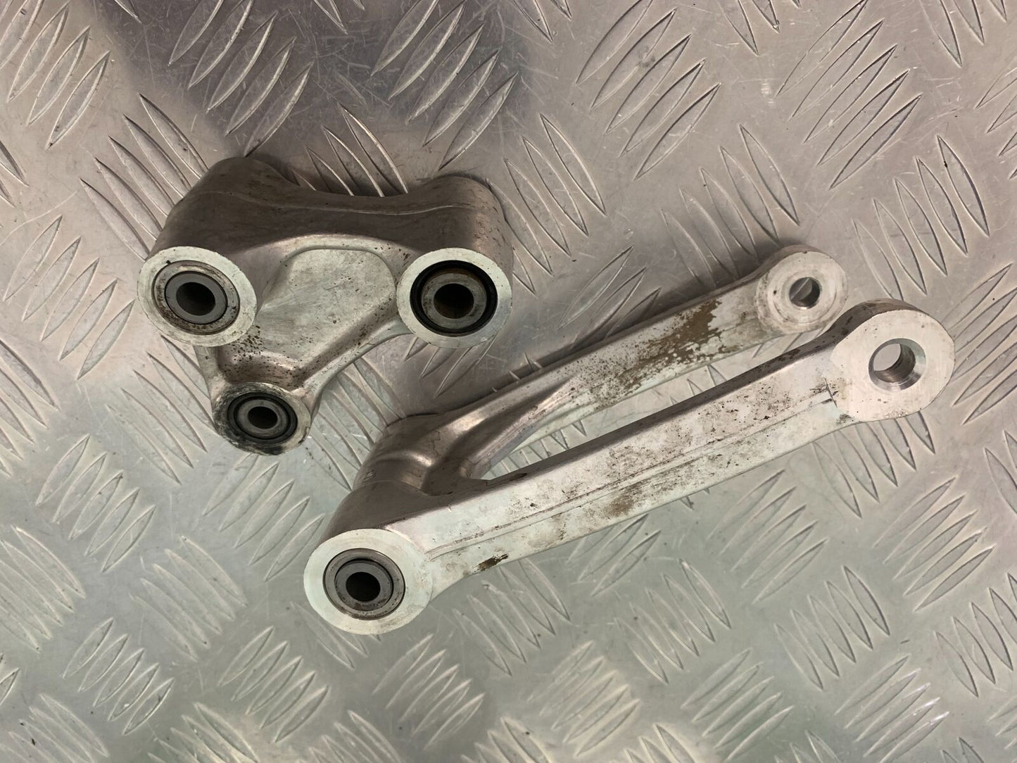 HONDA CRF1000 (DCT) AFRICA TWIN REAR SHOCK LINKAGE YEAR 2019 (STOCK 962)