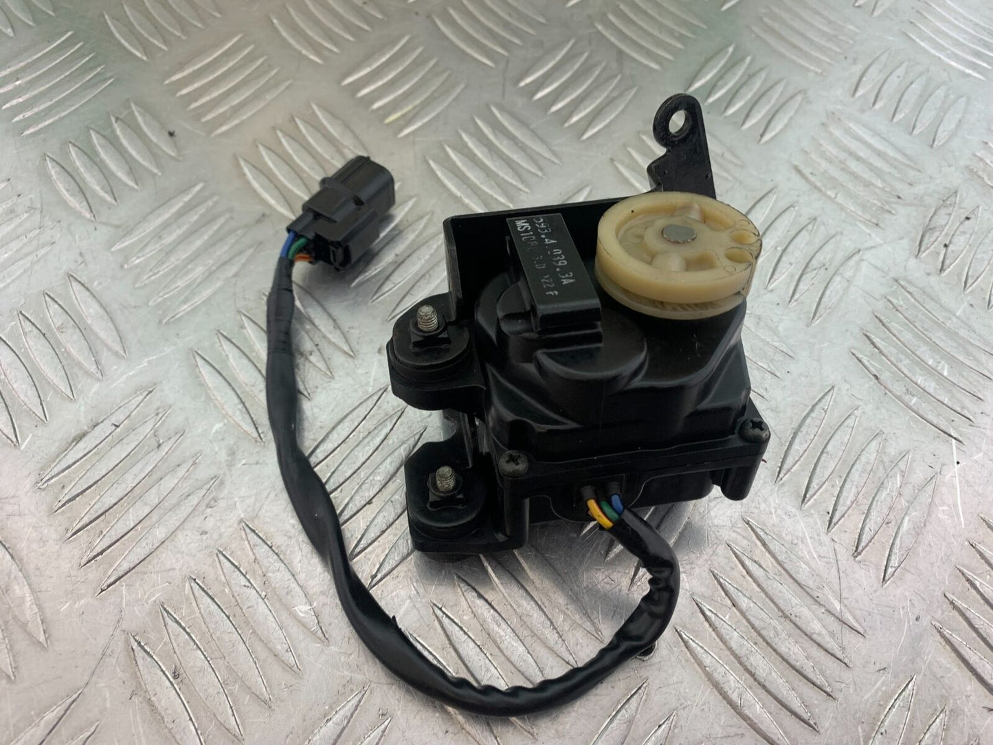 DUCATI STREETFIGHTER 848 EXHAUST SERVO MOTOR YEAR 2011-2016 (CMB1050)