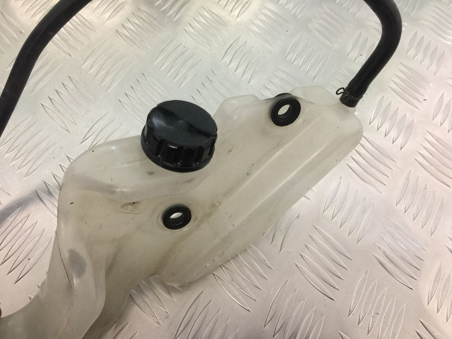 KAWASAKI ZX10R ZX10 COOLANT BOTTLE YEAR 2004-2005 (STOCK 932)