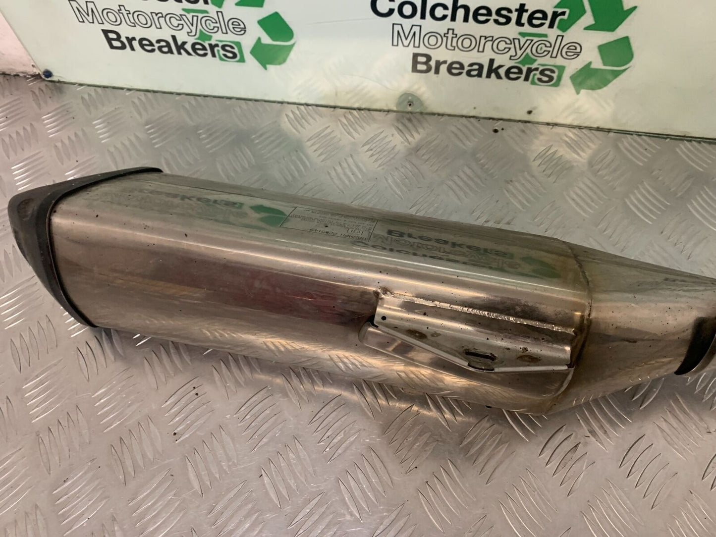 TRIUMPH 1050 SPRINT GT SILENCER YEAR 2010-2014 (STOCK 979)