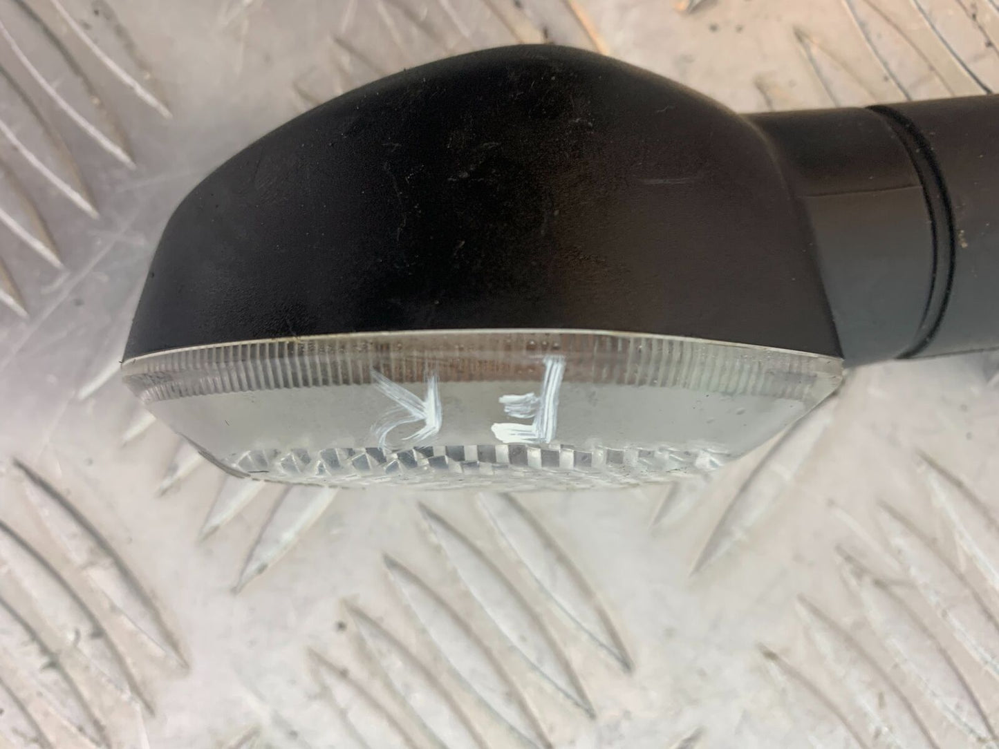 SUZUKI DL 650 V-STROM FRONT RIGHT INDICATOR YEAR 2020 (CMB1117)
