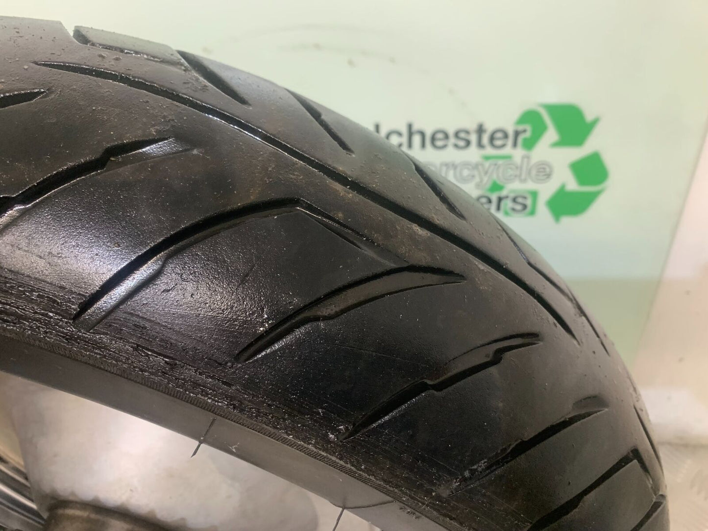 HARLEY DAVIDSON XL53C XL883 REAR WHEEL YEAR 2001 (STOCK 960)