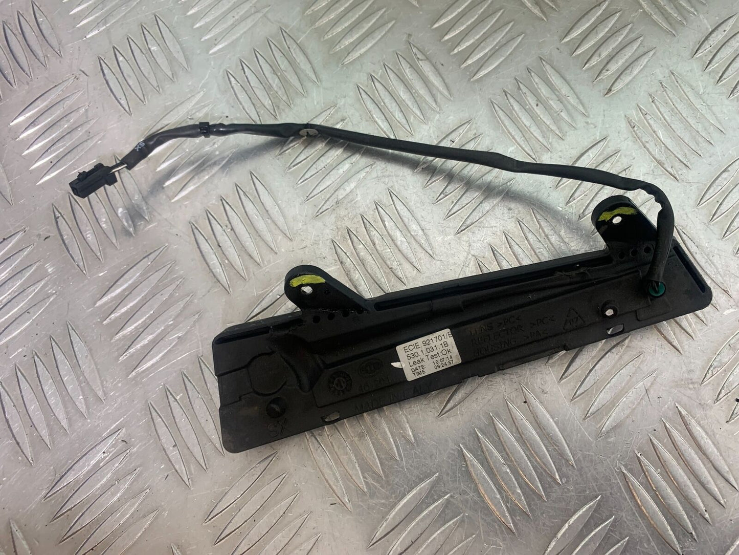 DUCATI DIAVEL 1200 FRONT LEFT INDICATOR YEAR 2014-17 (CMB1054)