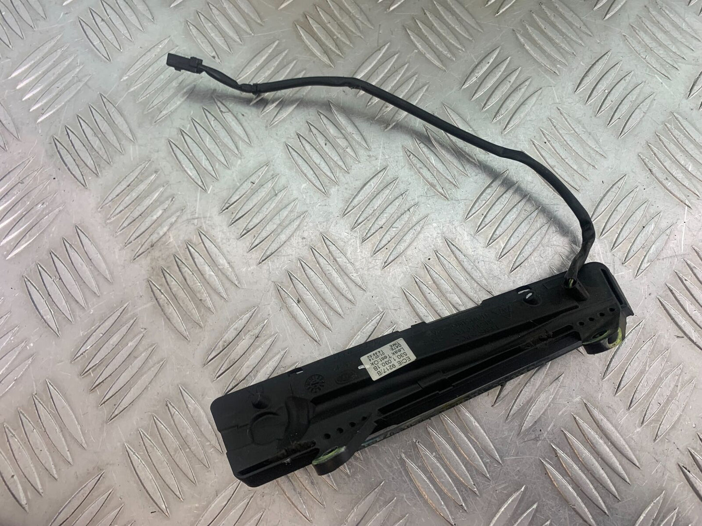 DUCATI DIAVEL 1200 FRONT RIGHT INDICATOR YEAR 2014-17 (CMB1054)
