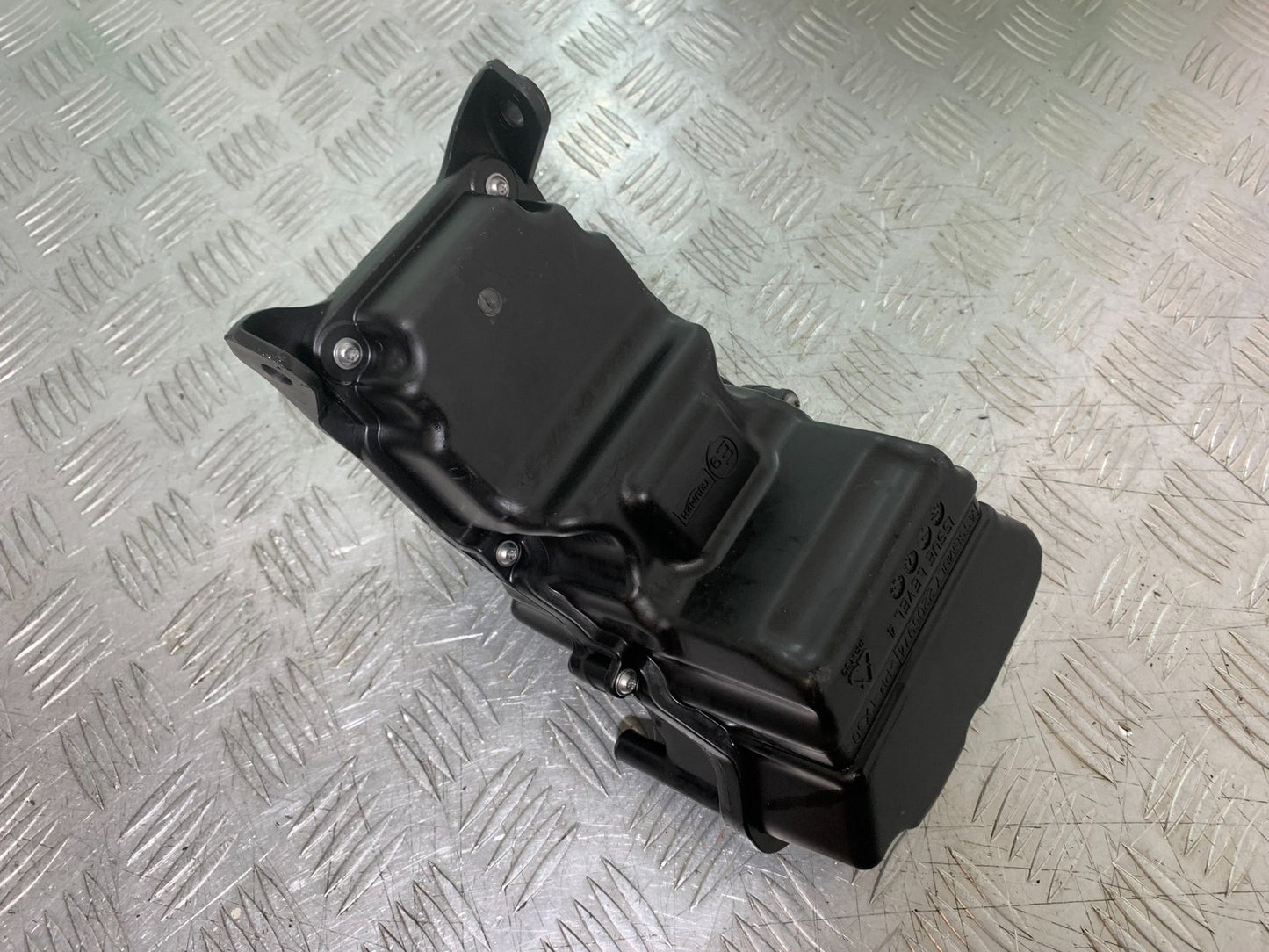 TRIUMPH TRIDENT 660 AIRBOX YEAR 2021-2024 (CMB1295)