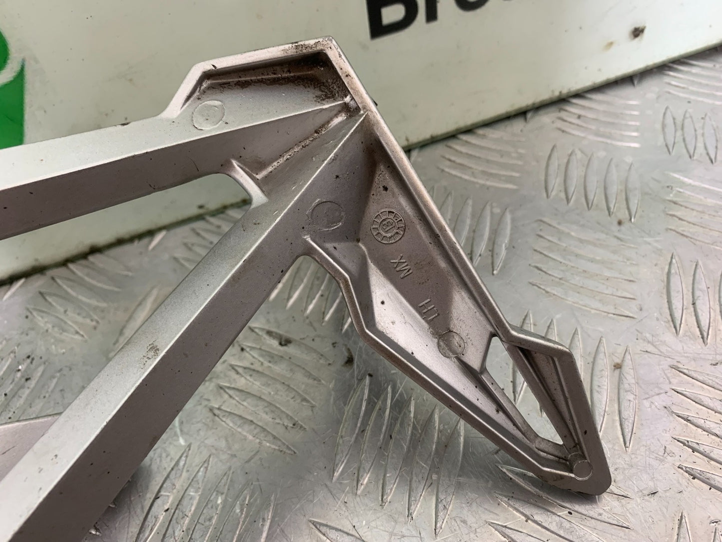 KYMCO CK1 125 REAR HANGERS AND PEGS YEAR 2014 - 2016 (CMB1181)