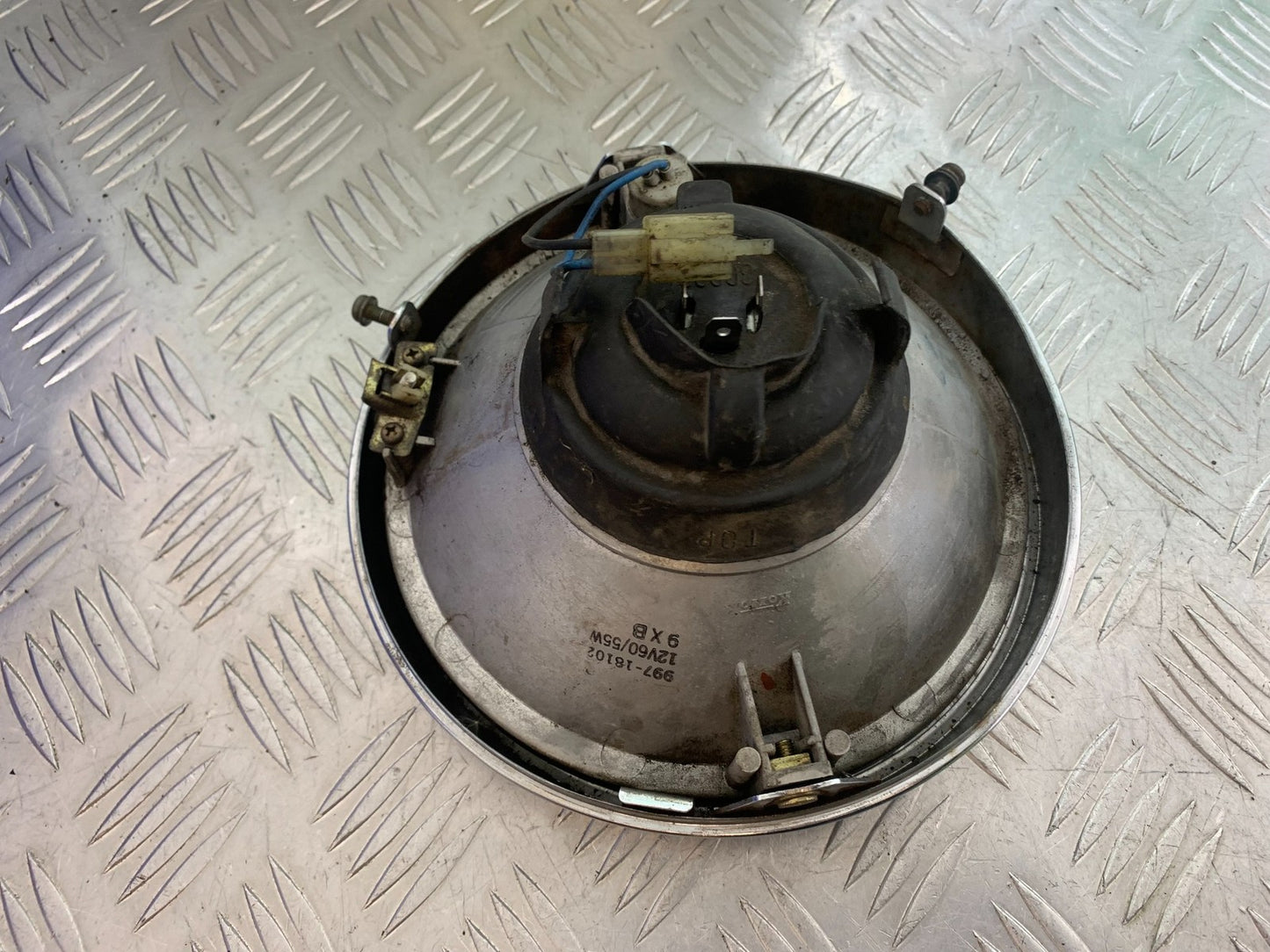 YAMAHA XJR1300 XJR 1300 HEADLIGHT YEAR 1999-2003 (CMB1119)