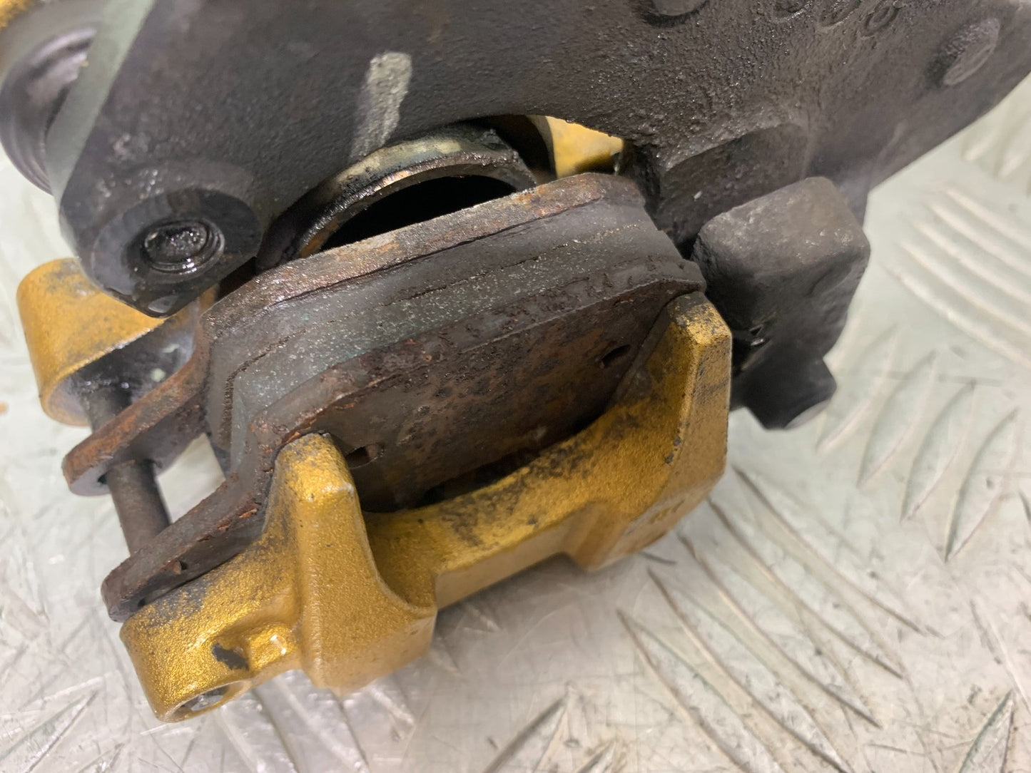TRIUMPH 675 STREET TRIPLE R REAR BRAKE CALIPER YEAR 2013 - 2016 (CMB1221)