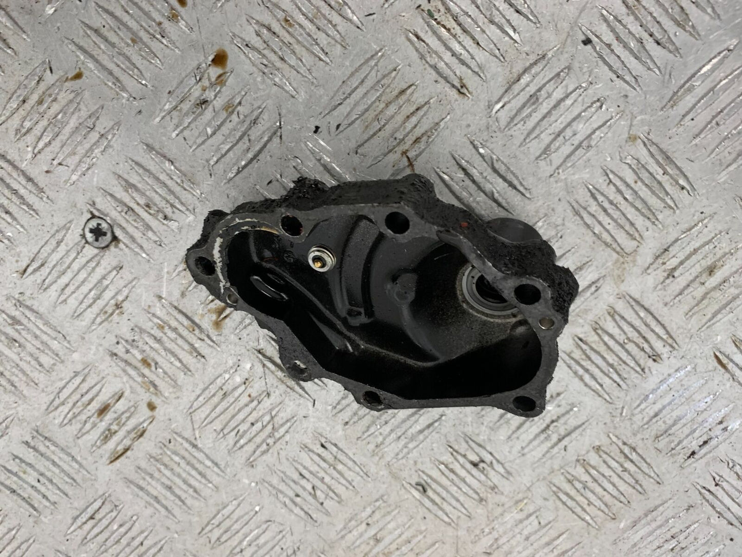 KAWASAKI ER6 N GEAR SHAFT COVER YEAR 2012-2016 (STOCK 750)