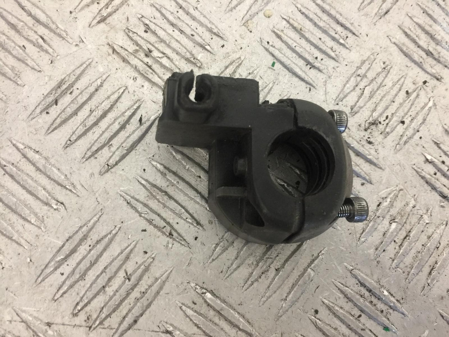 YAMAHA XT125X XT125 X THROTTLE HOUSING YEAR 2008 (STOCK 857)