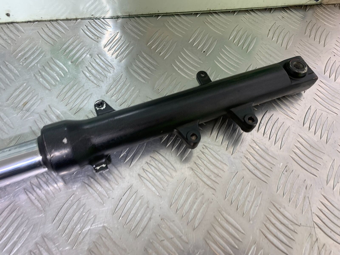 HONDA CBR500R CBR 500 R RIGHT FORK (BENT) YEAR 2016 (CMB1066)