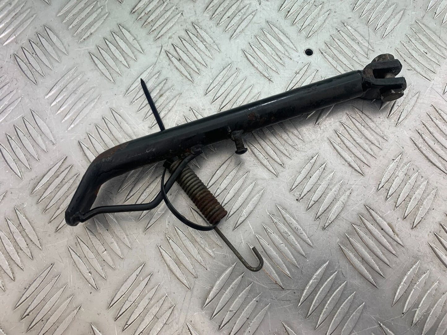 YAMAHA YBR125 YBR 125 SIDE STAND YEAR 2005-2007 (CMB1109)