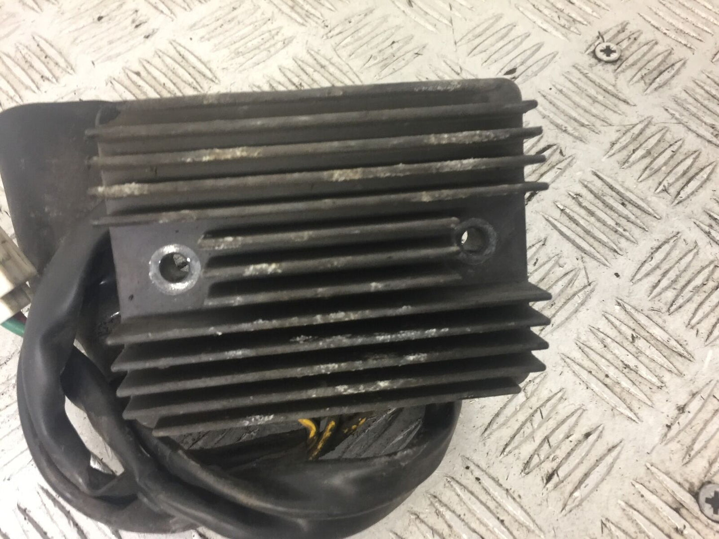 HONDA CB1300 CB 1300 SA-7 REGULATOR YEAR 2005-2009 STOCK 623
