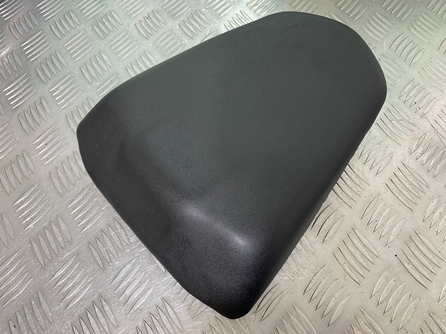 HONDA CBR500R CBR 500 R REAR SEAT YEAR 2012-16 (CMB1048)