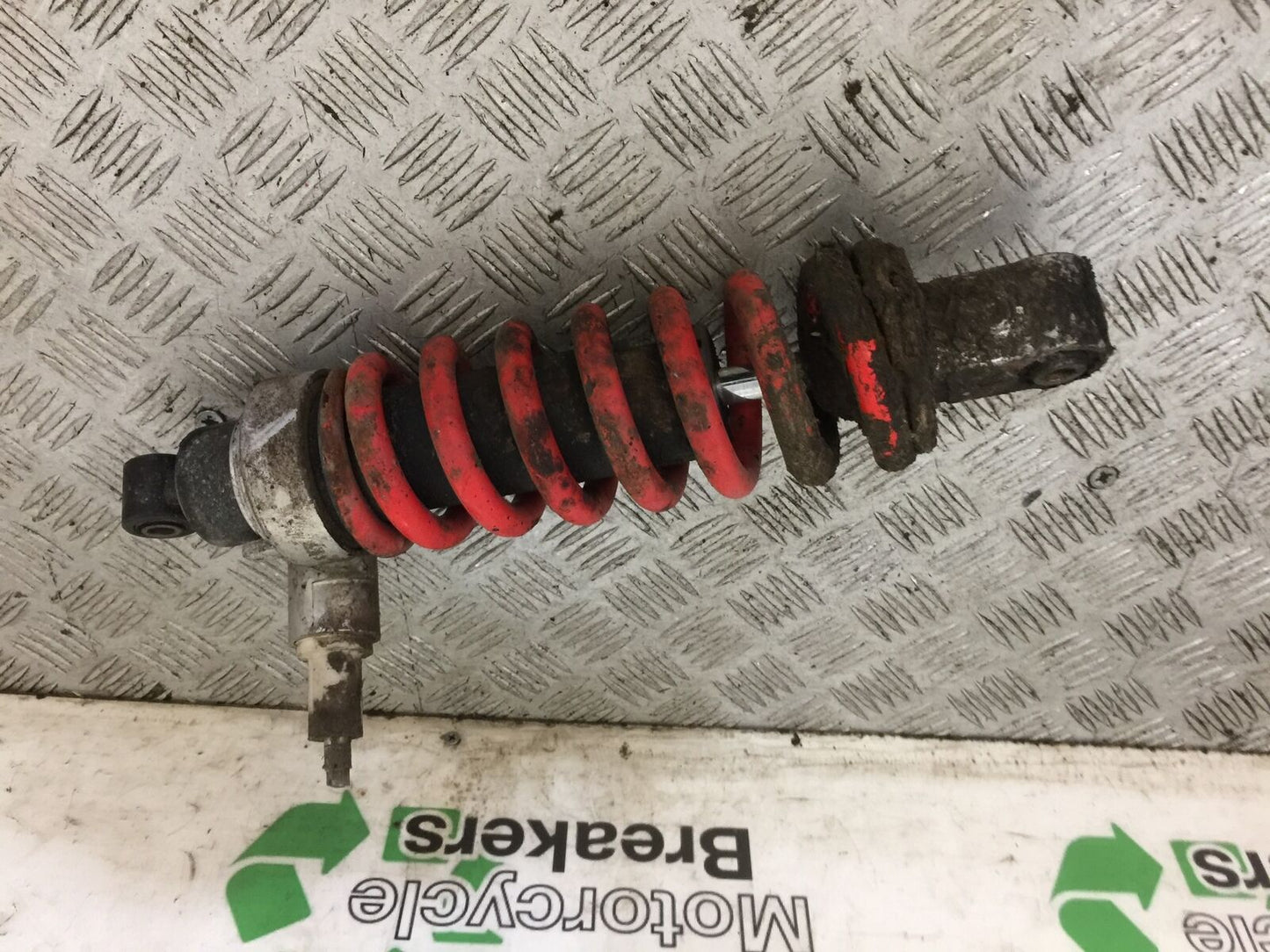 TRIUMPH 955i SPRINT ST REAR SHOCK YEAR 1999-2004 (STOCK 735)