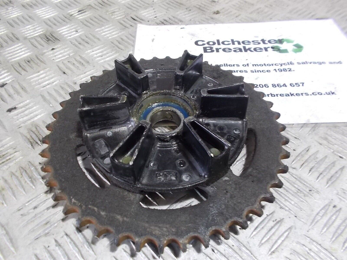 YAMAHA FZS1000 FZS 1000 FAZER REAR SPROCKET CARRIER YEAR 2002 2005