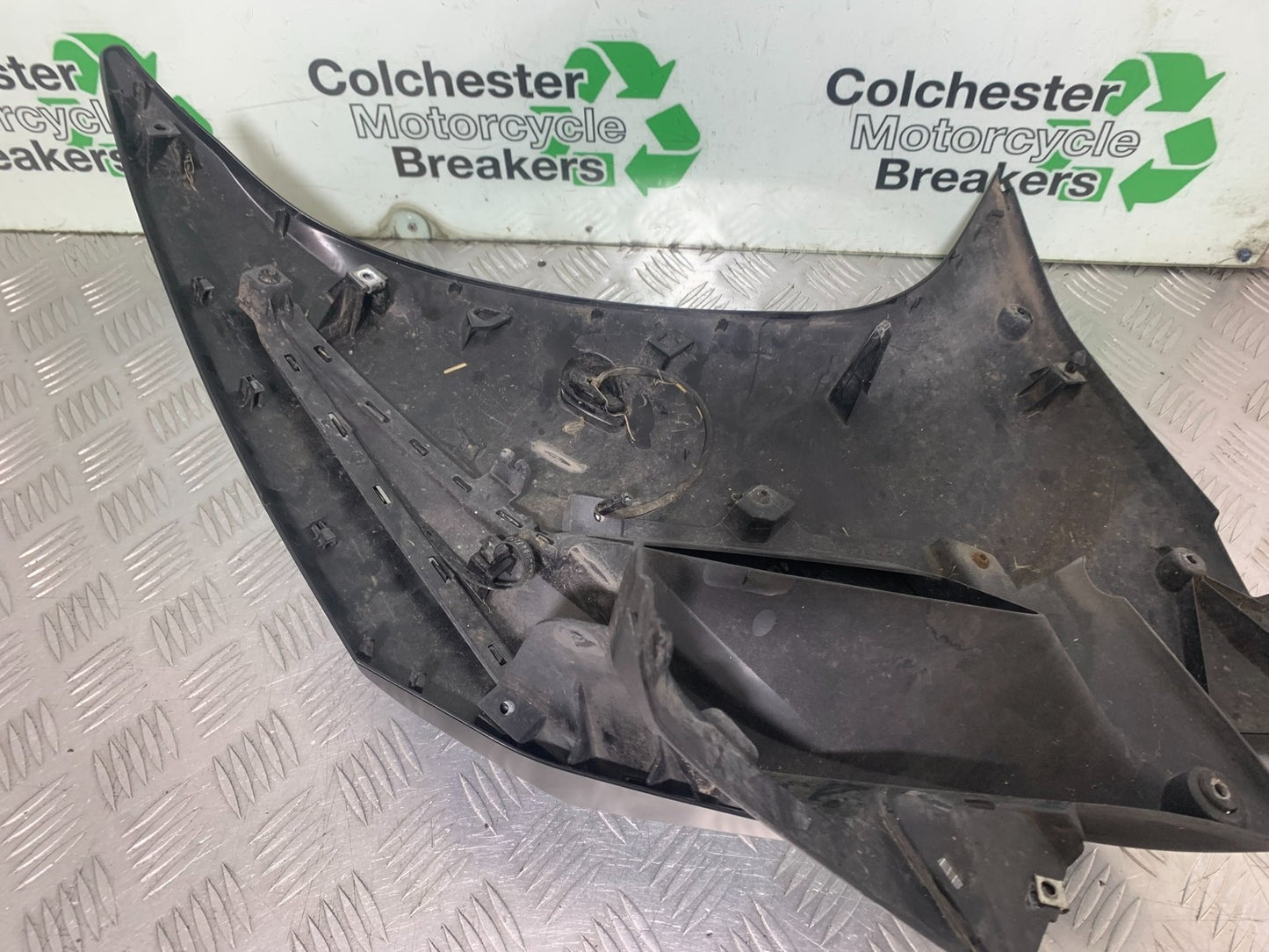 YAMAHA YZF-R125 YZF 125 LEFT FAIRING PANEL YEAR 2019-2022 (CMB1263)