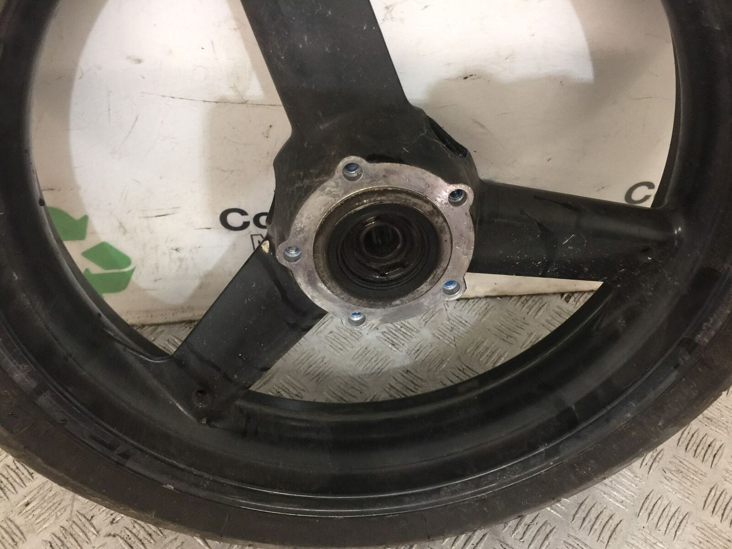 TRIUMPH 600 SPEED FOUR FRONT WHEEL YEAR 2002 (STOCK 756)
