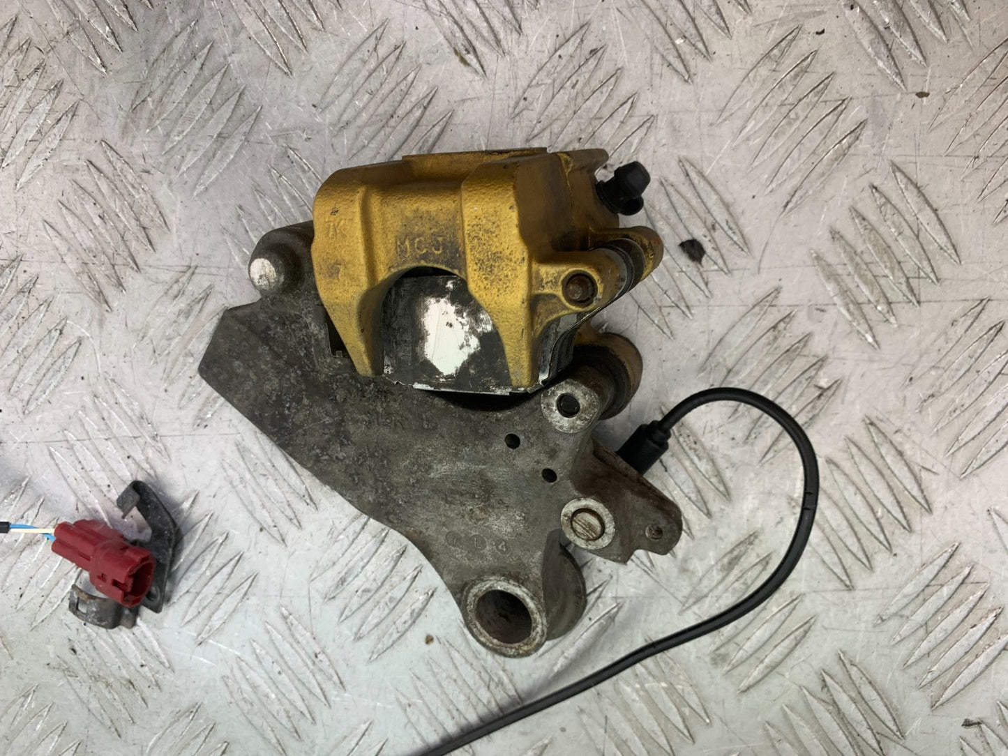 HONDA CBF600 CBF 600 REAR BRAKE CALIPER YEAR 2004-07 (CMB1305)