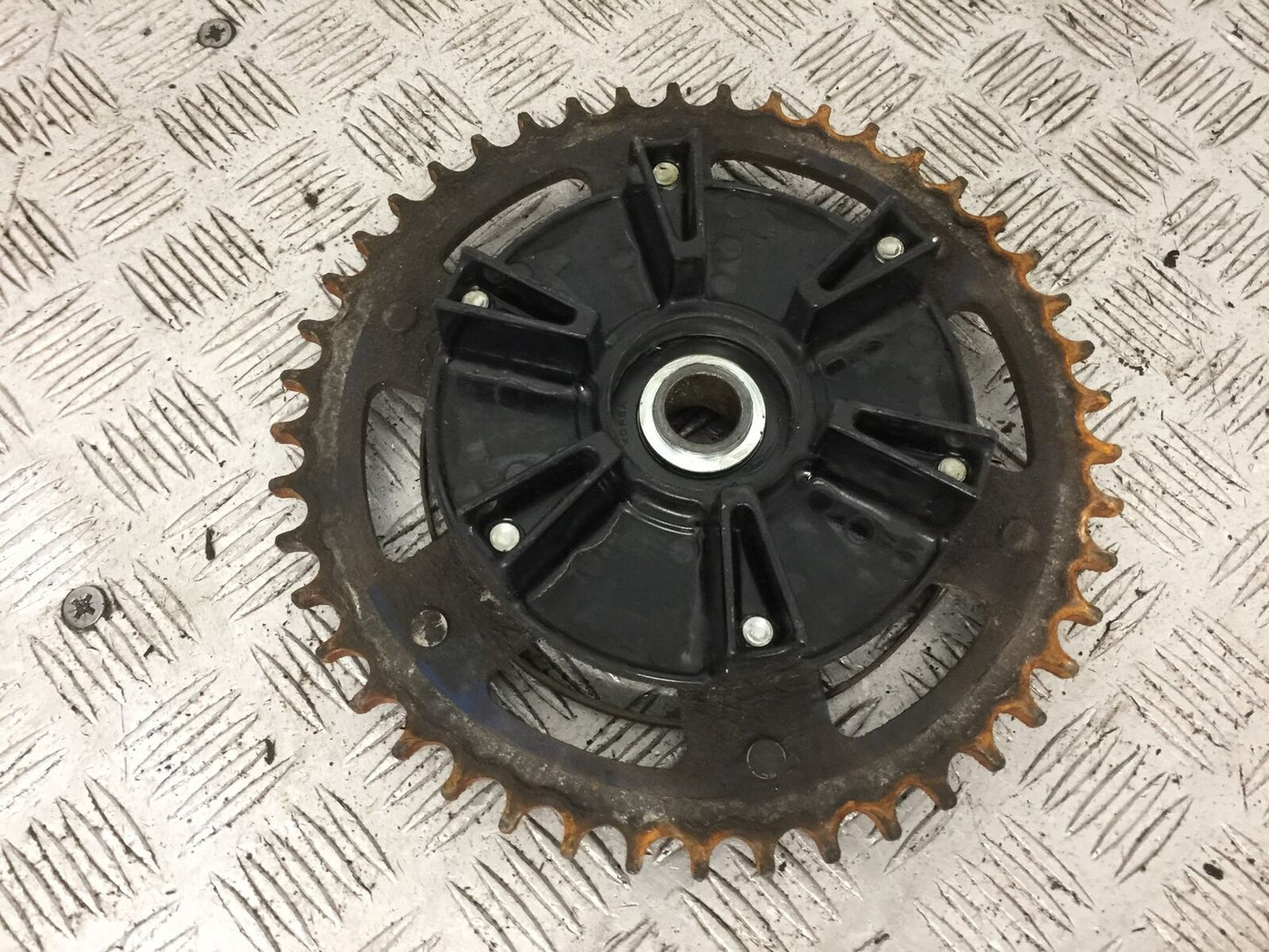 YAMAHA MT09 MT-09 SPROCKET CARRIER YEAR 2018 (STOCK 906)