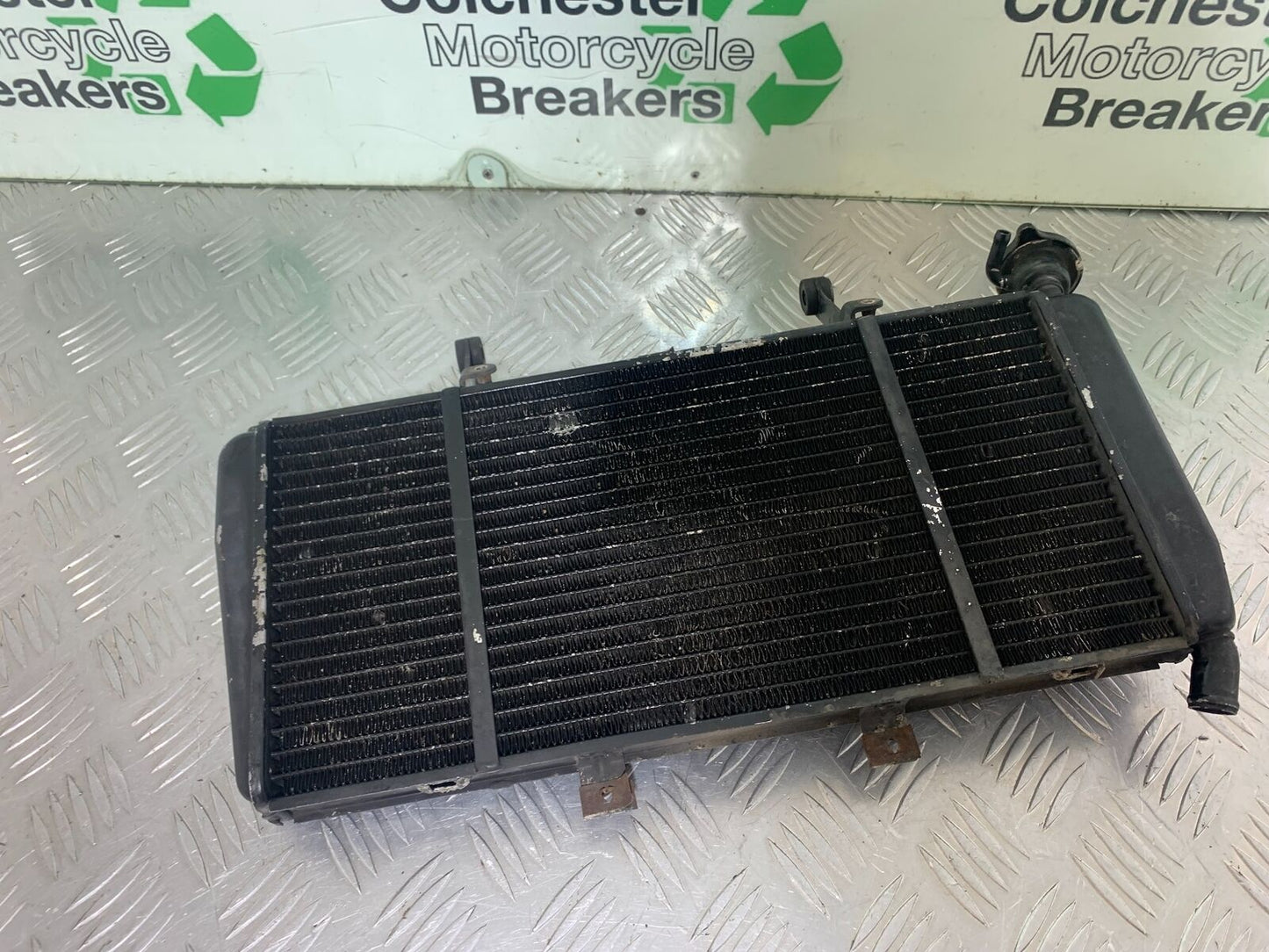TRIUMPH 1050 SPRINT ST RADIATOR YEAR 2004-2007 (CMB1089)