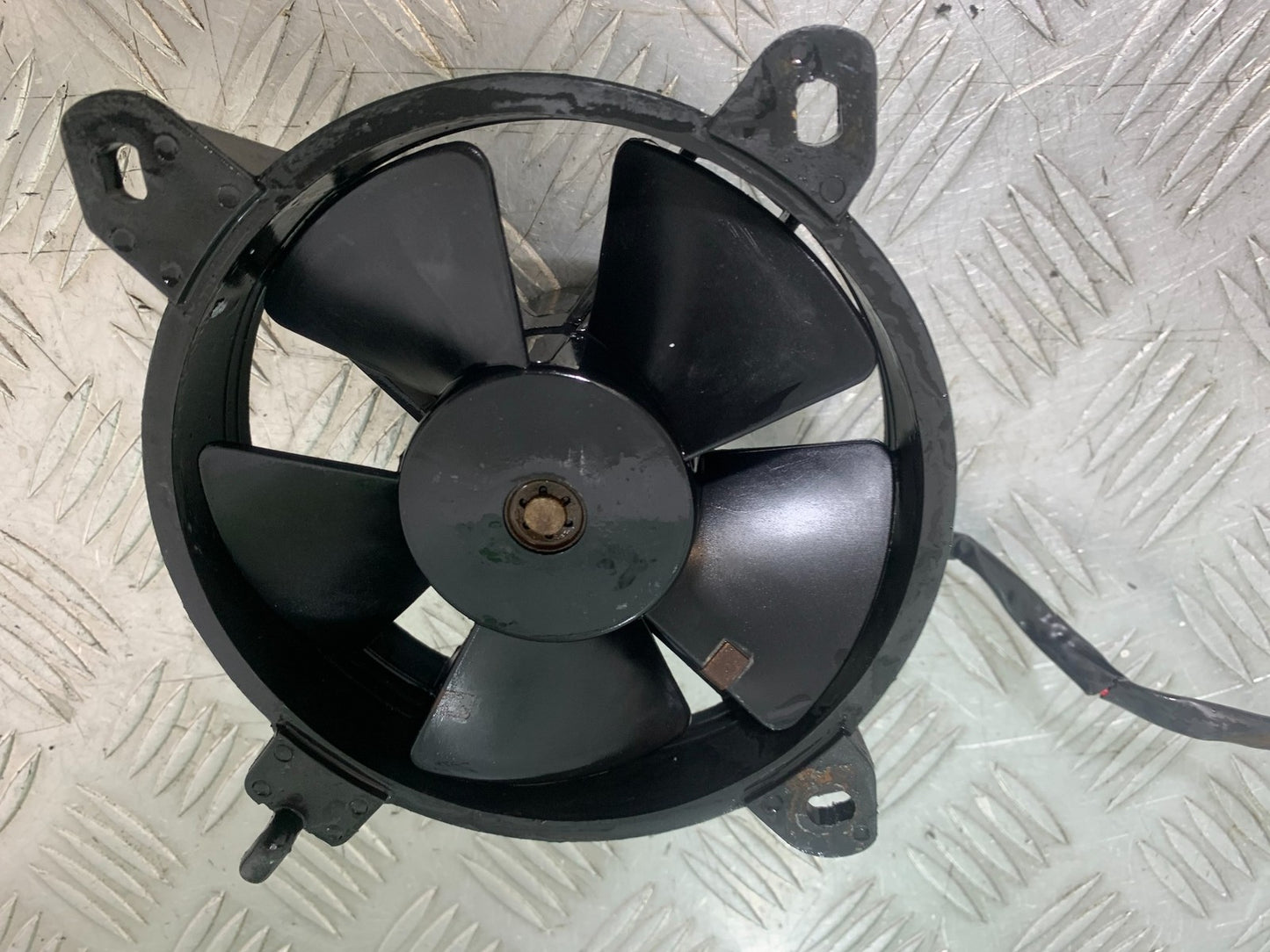 PIAGGIO VESPA GTS 125 RADIATOR FAN YEAR 2009-14 (CMB1261)