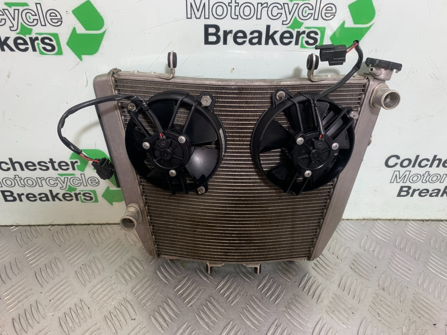 APRILIA TUONO 1000 V4R RADIATOR YEAR 2011-13 (CMB1331)