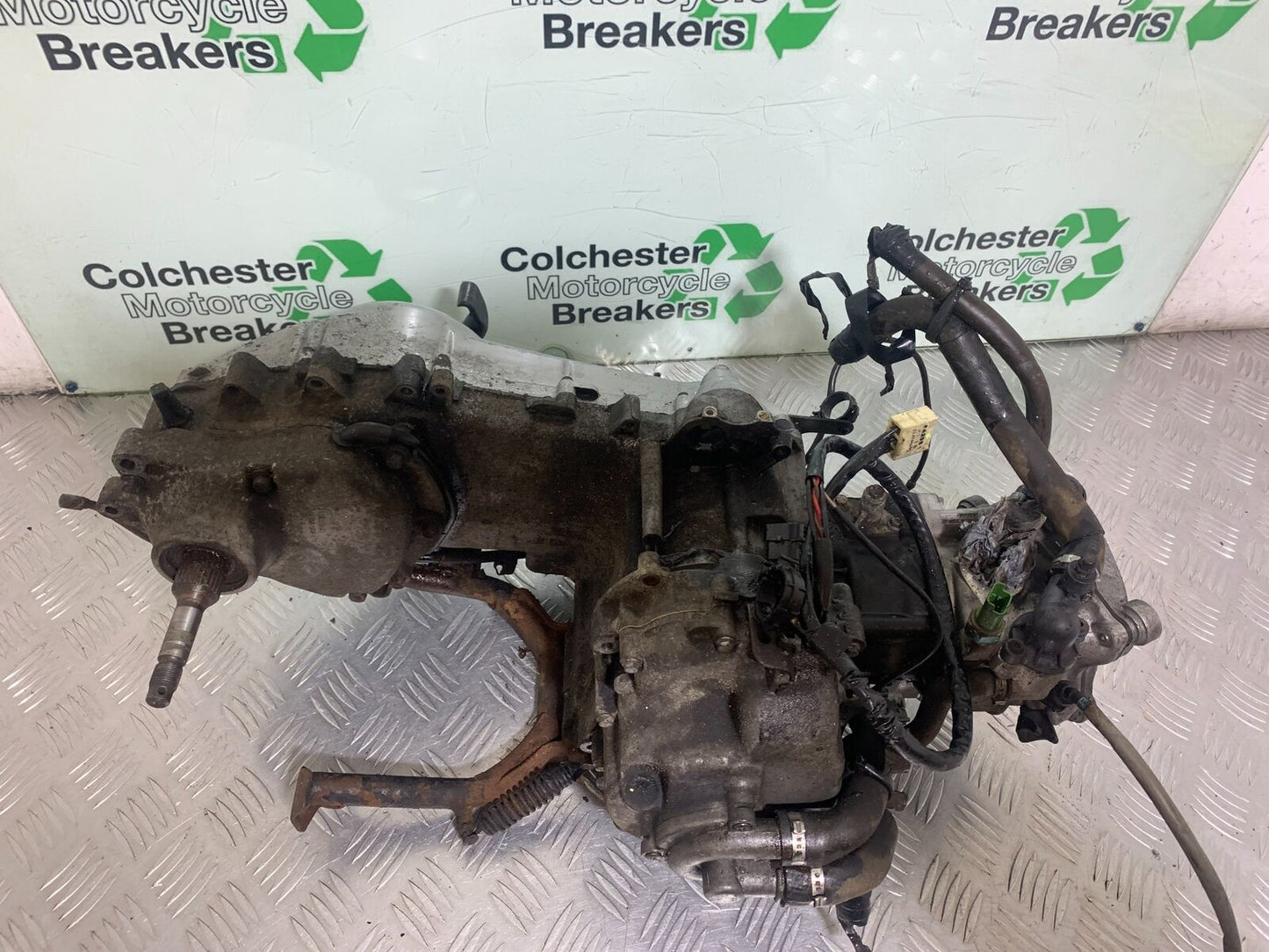 PIAGGIO VESPA GTS 300 ENGINE YEAR 2010 (CMB1062)