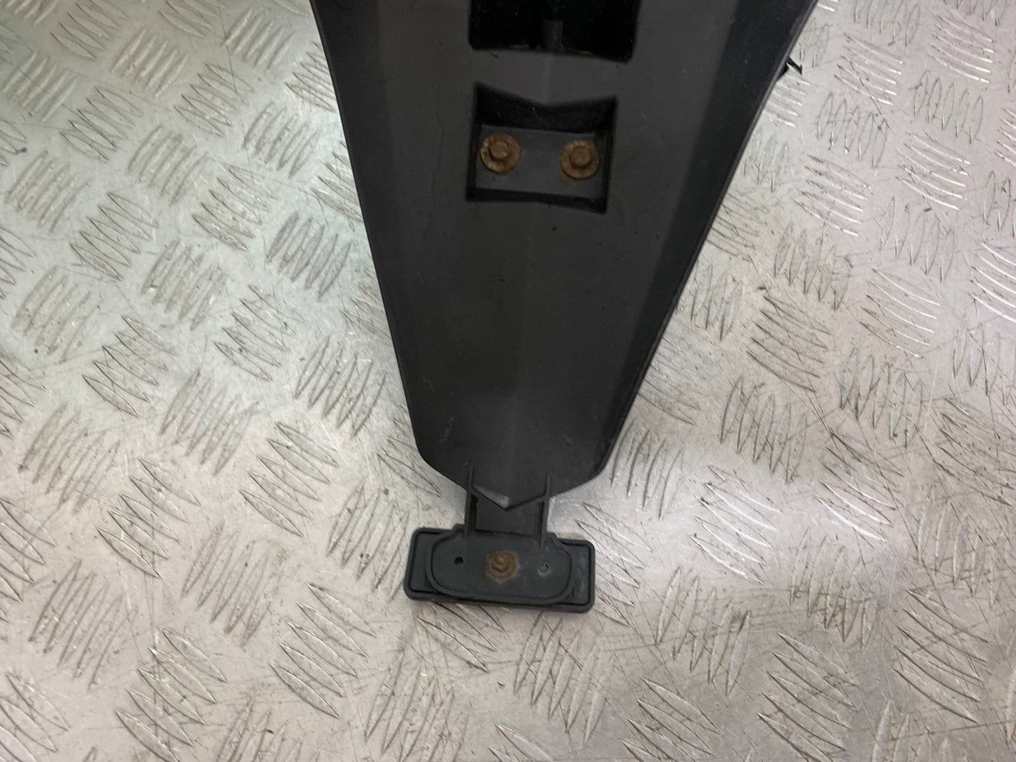 KAWASAKI GTR1400 GTR 1400 REAR MUDGUARD YEAR 2007-2009 (CMB1306)