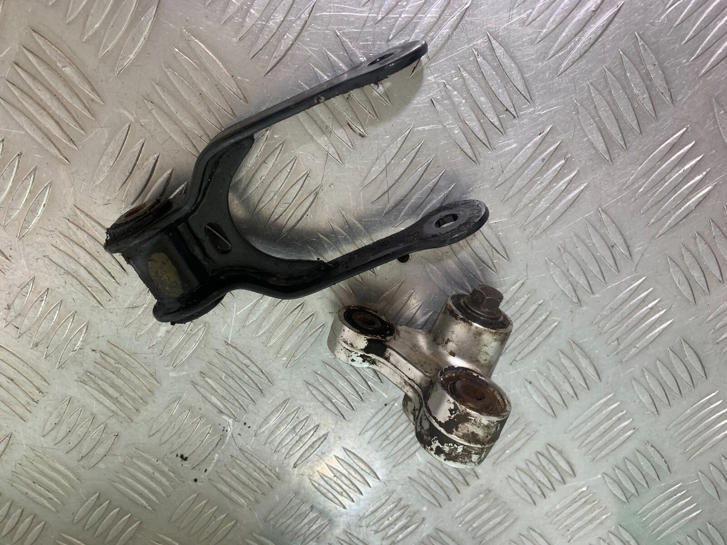 SINNIS TERRAIN 125 REAR SHOCK LINKAGE YEAR 2024 (CMB1072)