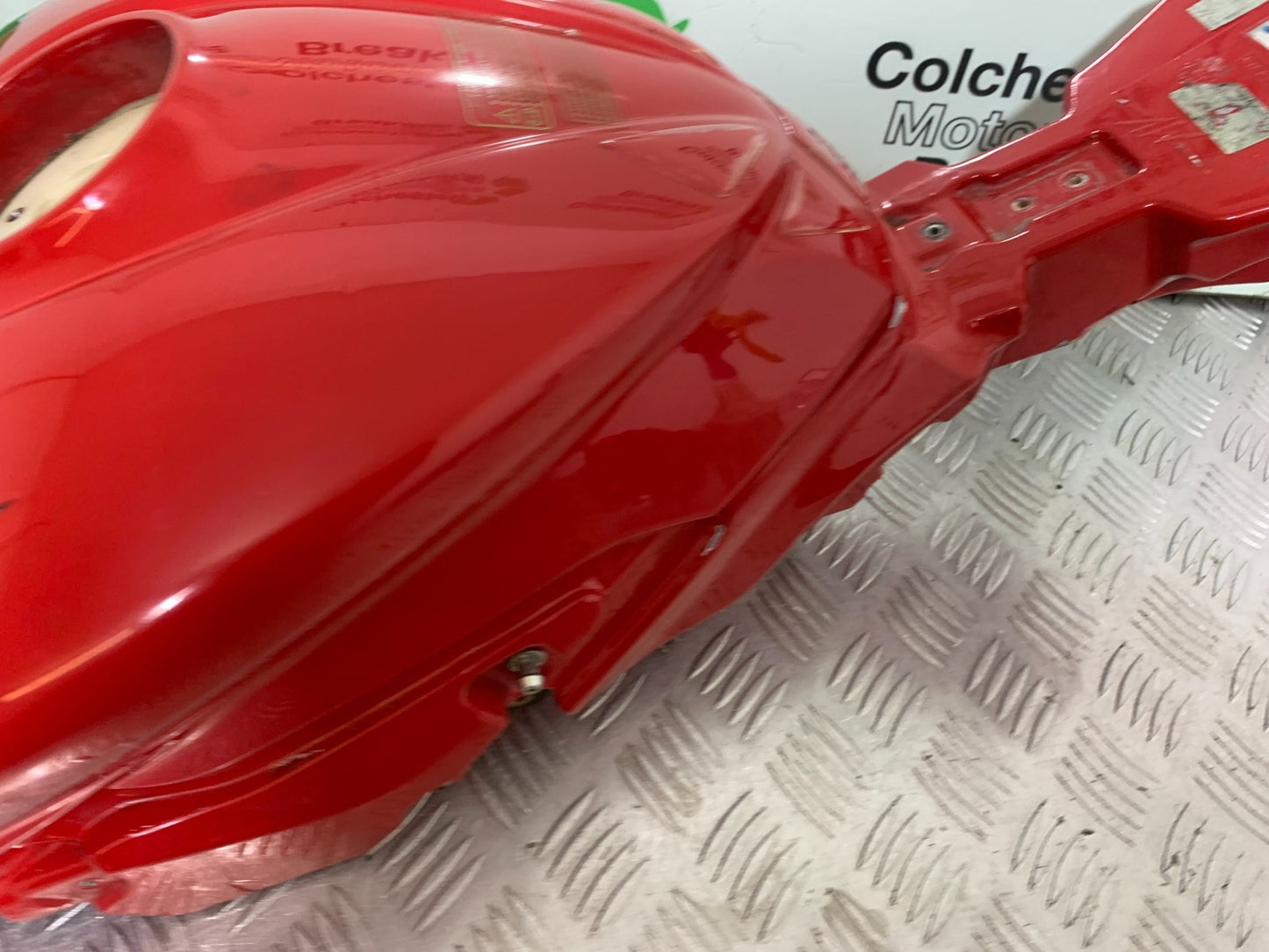 MV AGUSTA 800 F3 PETROL TANK YEAR 2013-2016 (CMB1152)