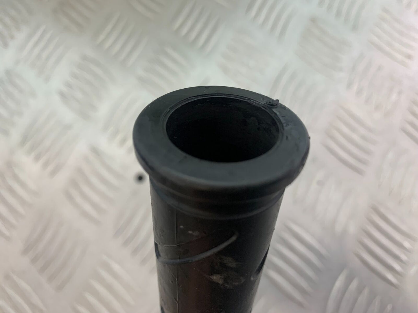 DUCATI DIAVEL 1200 THROTTLE AND TWIST GRIP YEAR 2014-17 (CMB1054)