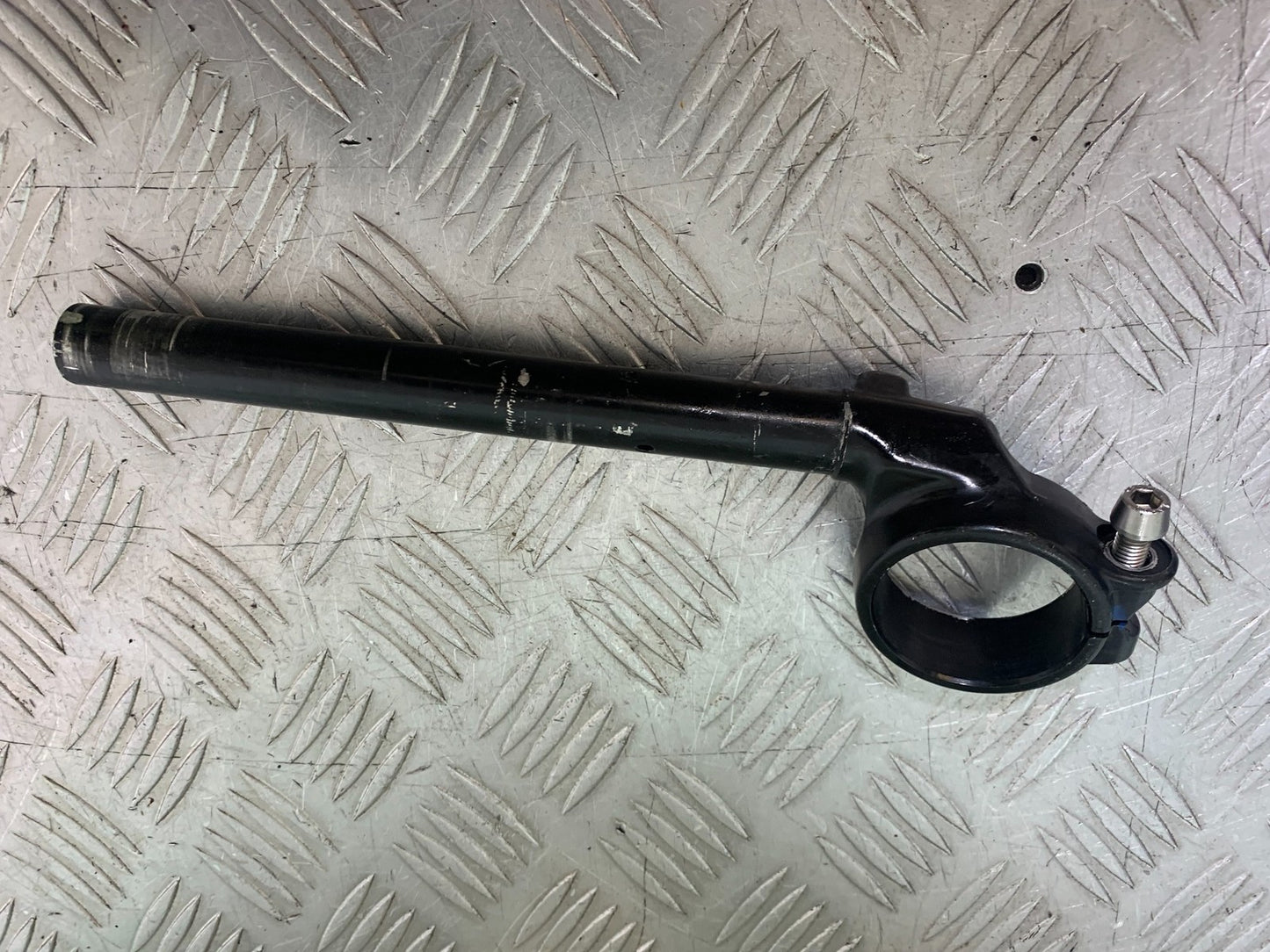 APRILIA RSV4 FACTORY RIGHT HANDLEBAR YEAR 2009-2012(CMB1224)