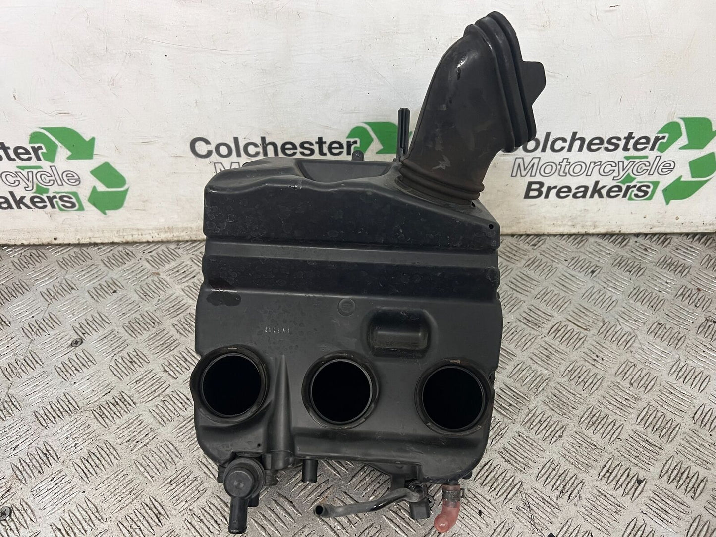 TRIUMPH TIGER 1200 EXPLORER AIRBOX YEAR 2012-2015 (STOCK 901)