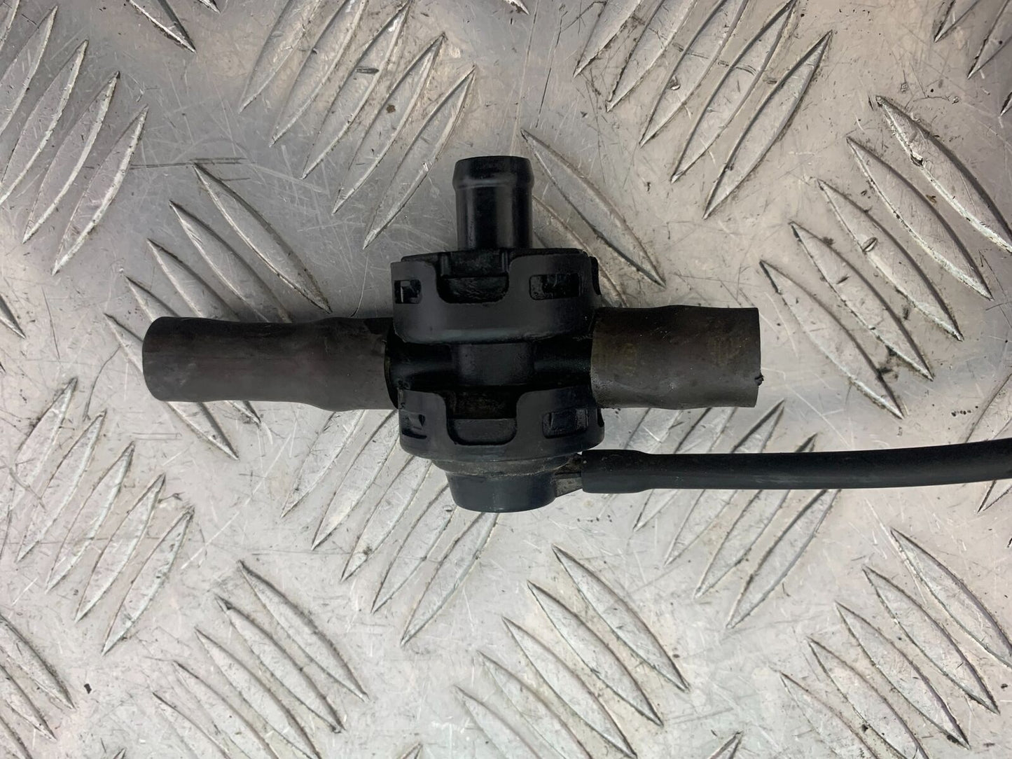 KAWASAKI Z1000 Z 1000 AIR VALVE YEAR 2003-2006 (CMB1099)