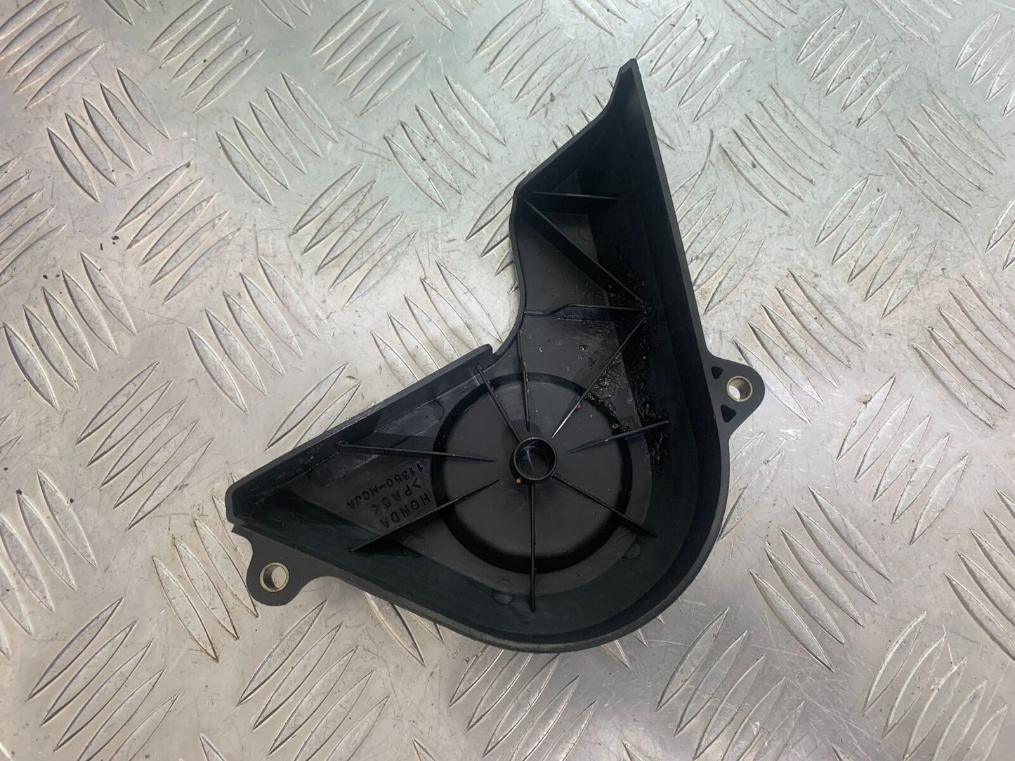 HONDA CBR 929 RRY FIREBLADE SPROCKET COVER YEAR 2000-01 (CMB1026)