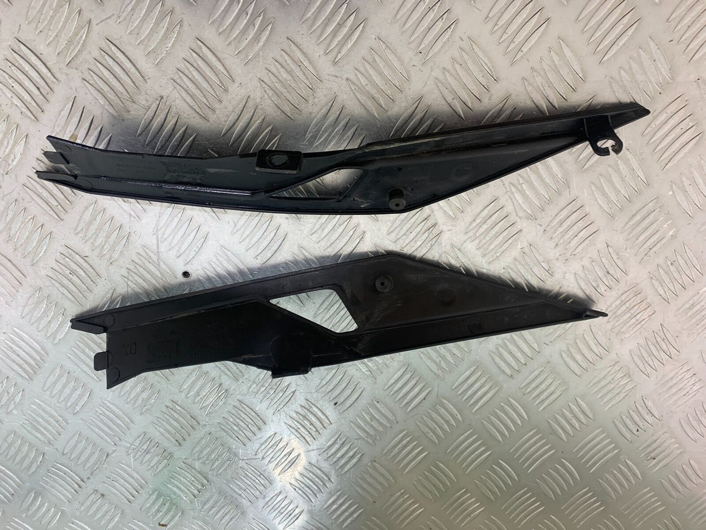APRILIA 650 PAGASO STRADA LEFT & RIGHT SIDE INFILLS YEAR 2005-2010 (CMB1057)