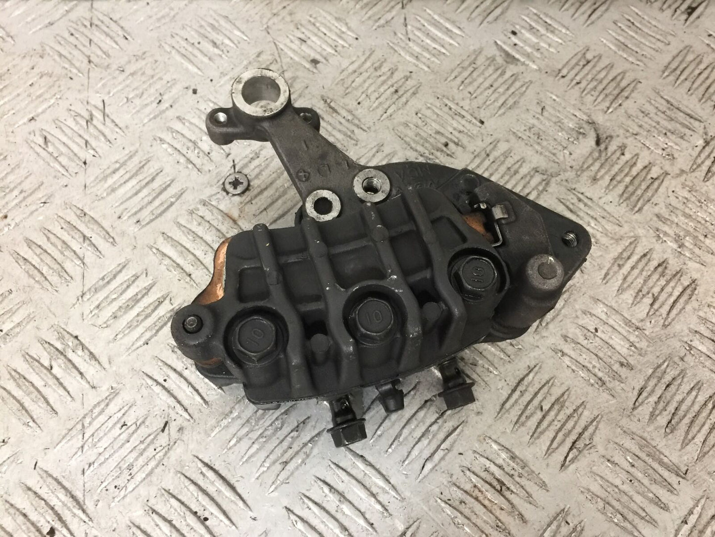 HONDA GL1800 GL 1800 FRONT RIGHT CALIPER YEAR 2004-10 ABS (STOCK 890)