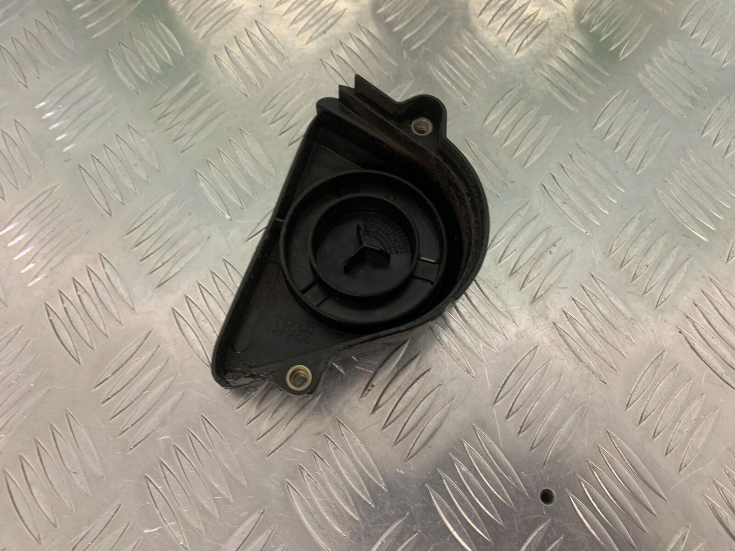 HONDA CBF600 CBF 600 SA-5 SPROCKET COVER YEAR 2004 -07 (STOCK 965)