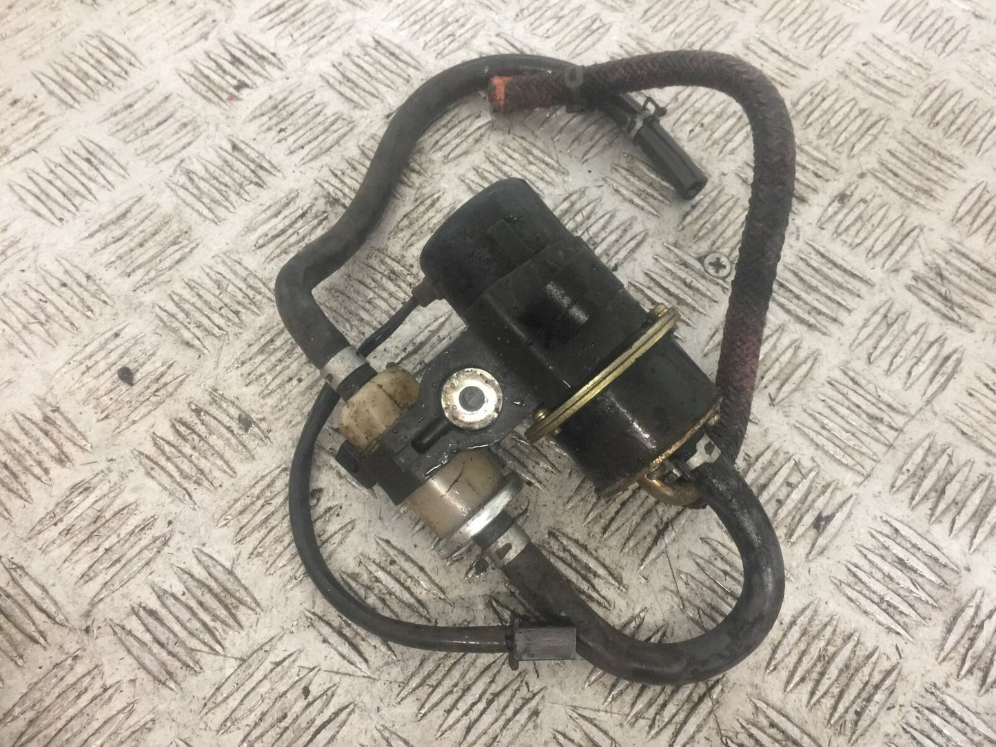 YAMAHA YZF1000 YZF 1000 THUNDERACE PETROL PUMP YEAR 1996 (STOCK 777)