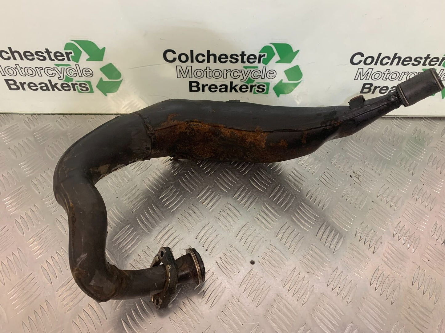 YAMAHA TDR250 TDR 250 LEFT EXHAUST DOWNPIPE YEAR 1988-1992 (STOCK 976)