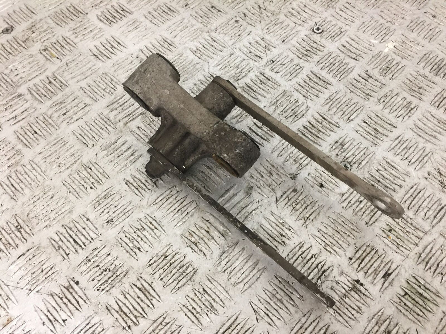 KAWASAKI ZX6R ZX636 B1H REAR SHOCK LINKAGE YEAR 2003 2004 (STOCK 788)