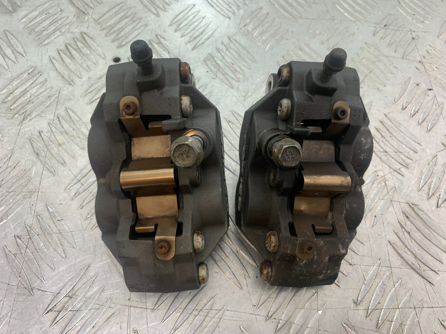SUZUKI GSR600 GSR 600 FRONT BRAKE CALIPERS 2006-2010 (CMB1177)