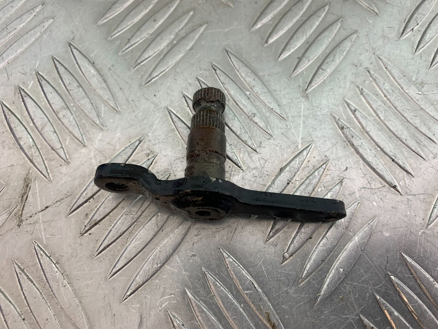 HONDA VFR400 VFR 400 NC21 REAR BRAKE PEDAL SHAFT YEAR 1986-87 (CMB1043)