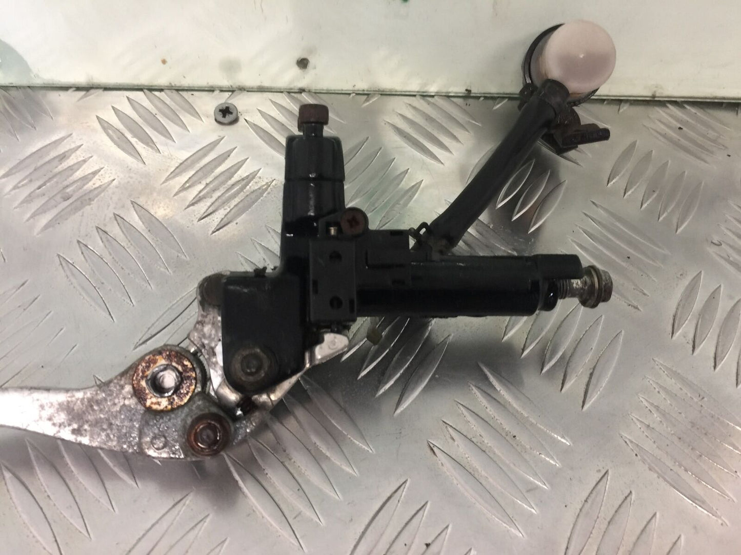 KAWASAKI ZX7R ZX7 R CLUTCH MASTER CYLINDER YEAR 1999-2003 (STOCK 923)