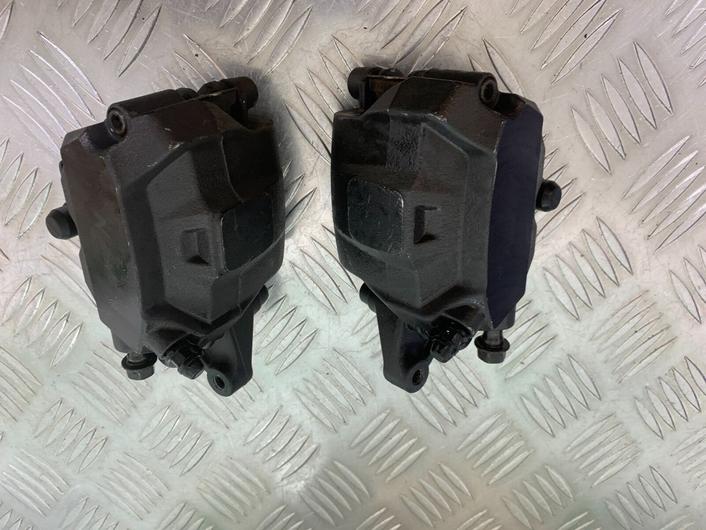 HONDA CBR650 F CBR 650F FRONT BRAKE CALIPERS YEAR 2014-2017 (STOCK 998)