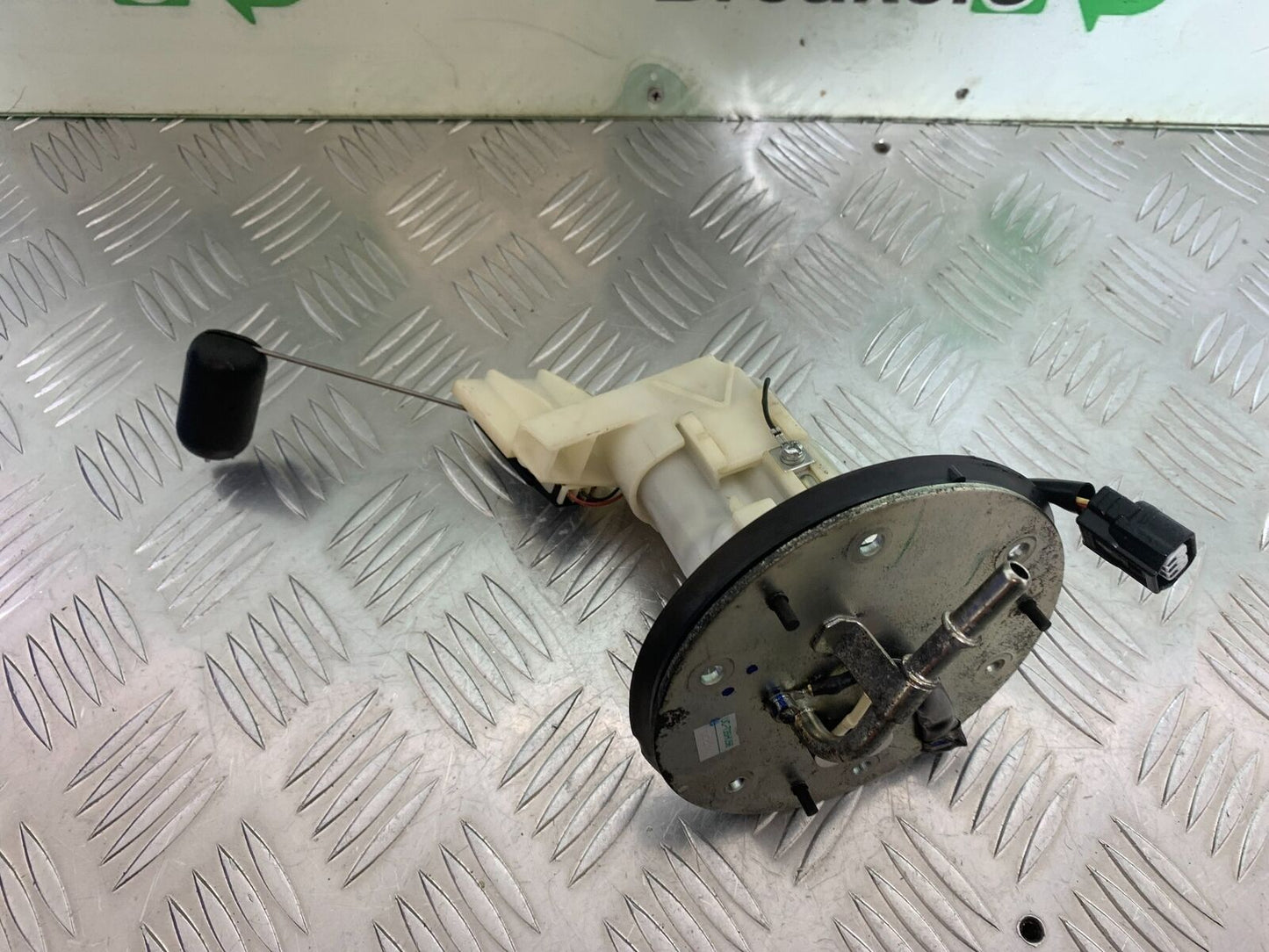 HONDA CBR650 F CBR 650F PETROL PUMP YEAR 2014-2017 (STOCK 998)