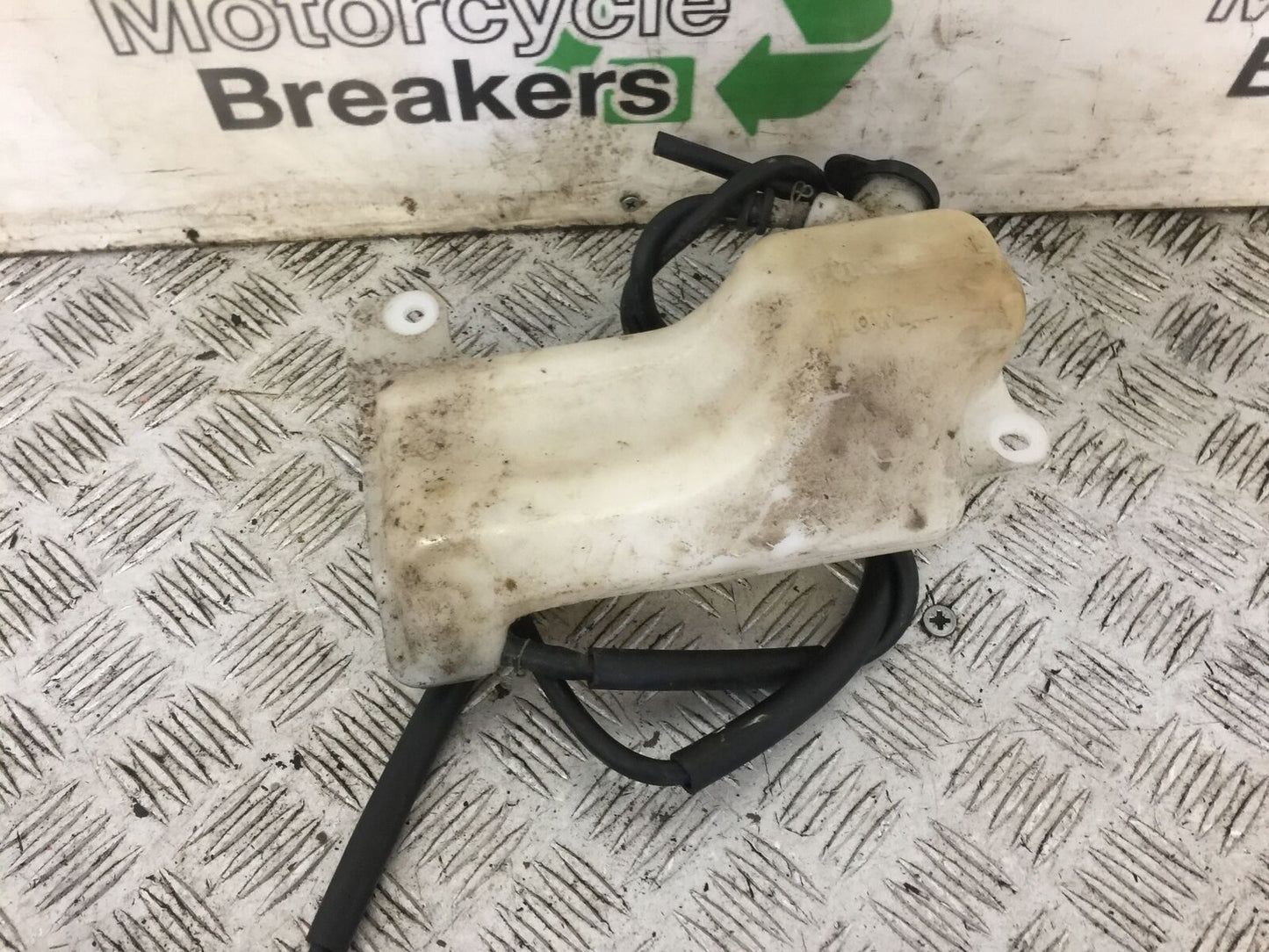 YAMAHA FZS1000 FAZER 1000 FZ1 COOLANT BOTTLE YEAR 2000-05 (STOCK 714)